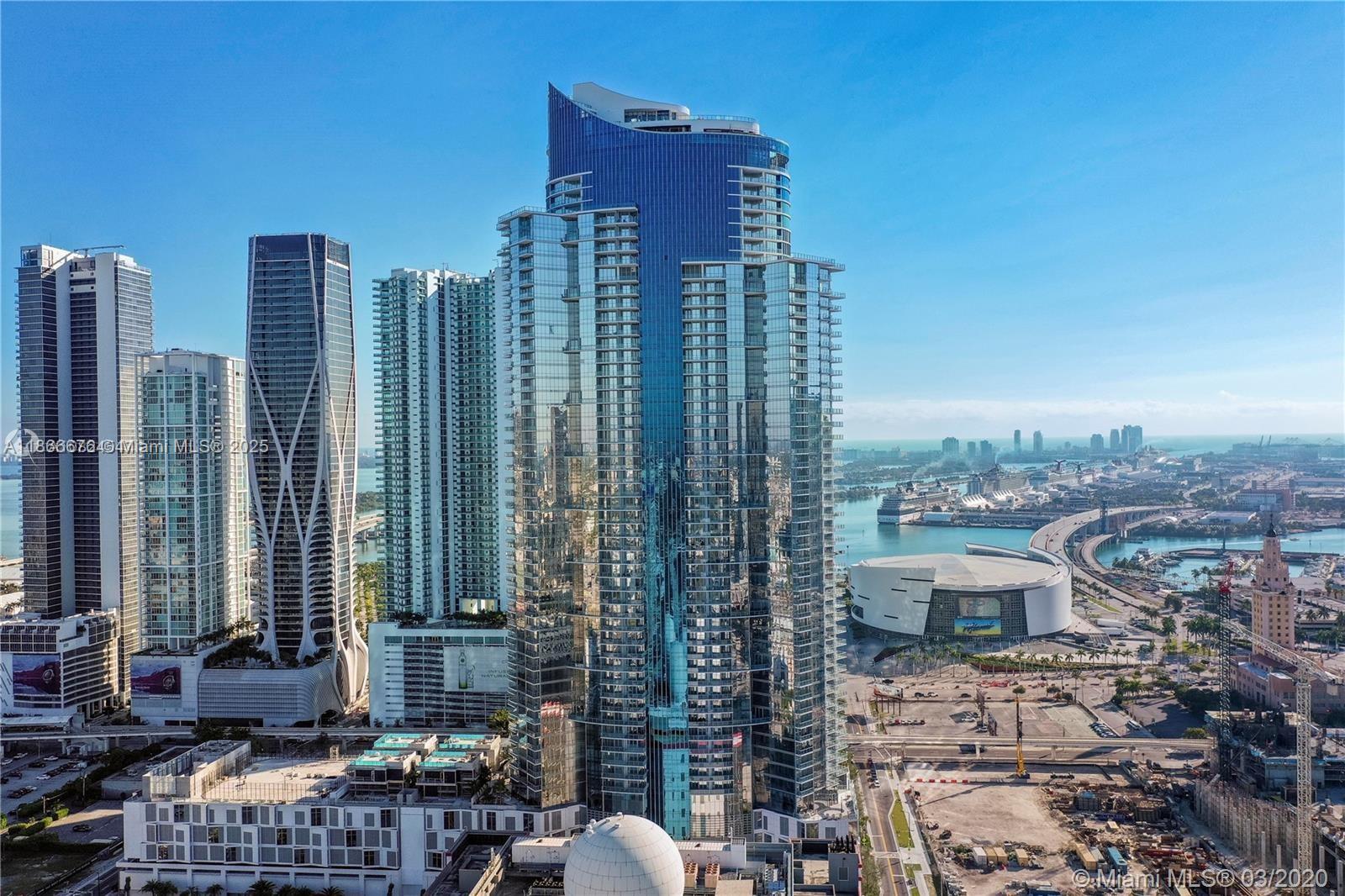 image Paramount Miami Worldcent15