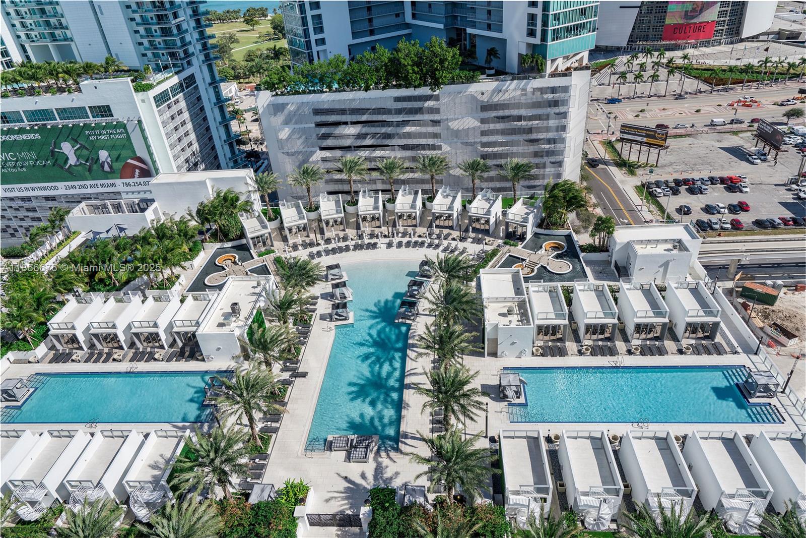 image Paramount Miami Worldcent34
