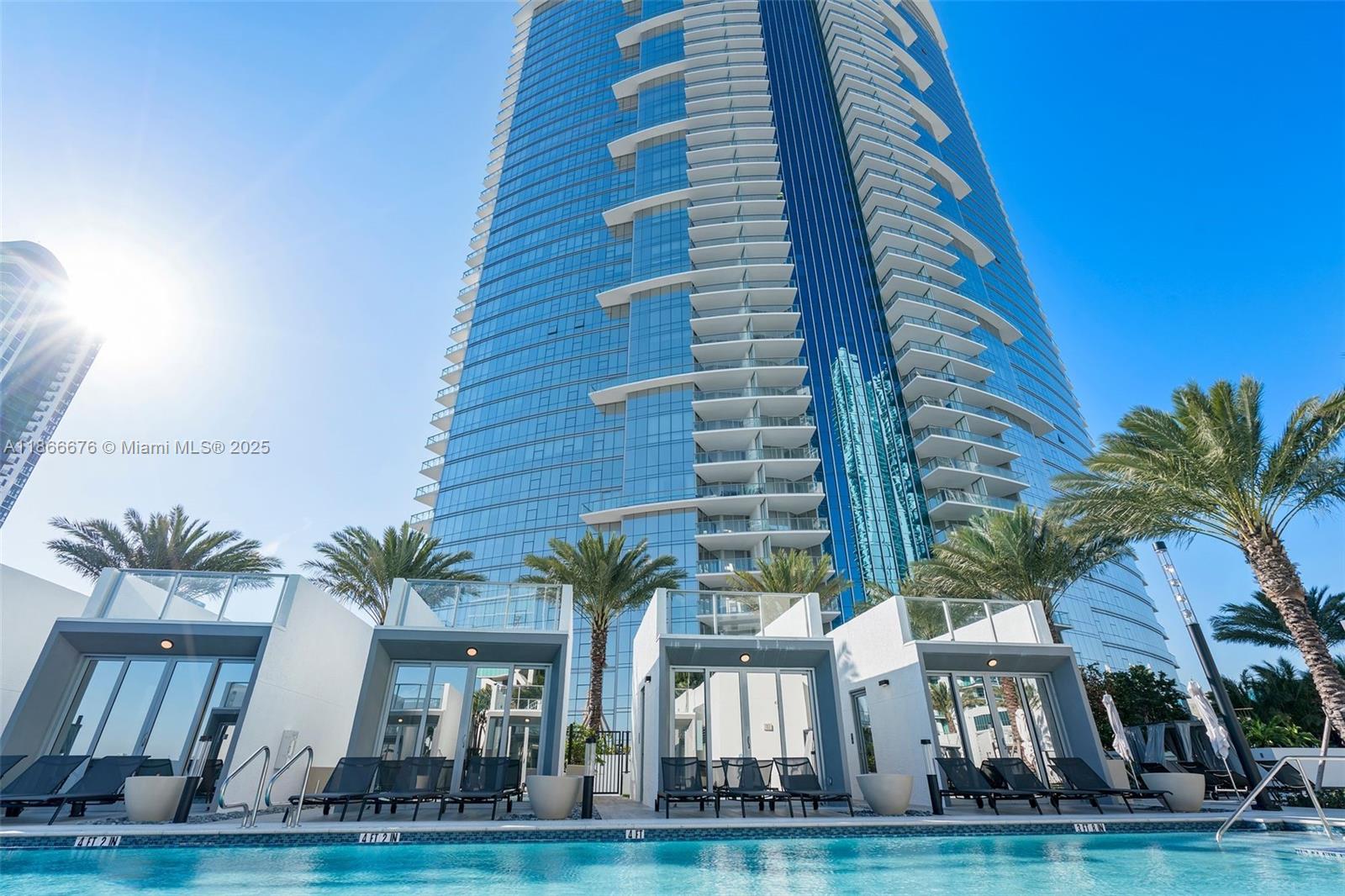 image Paramount Miami Worldcent46