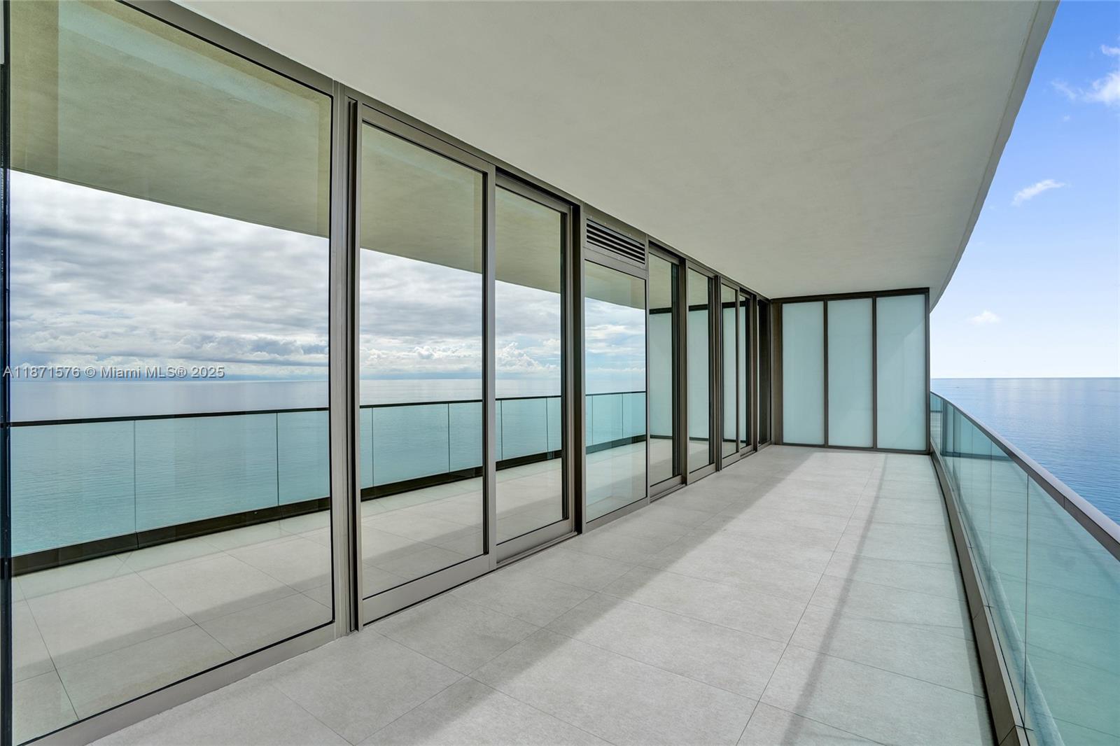 image Residences By Armani Casa15