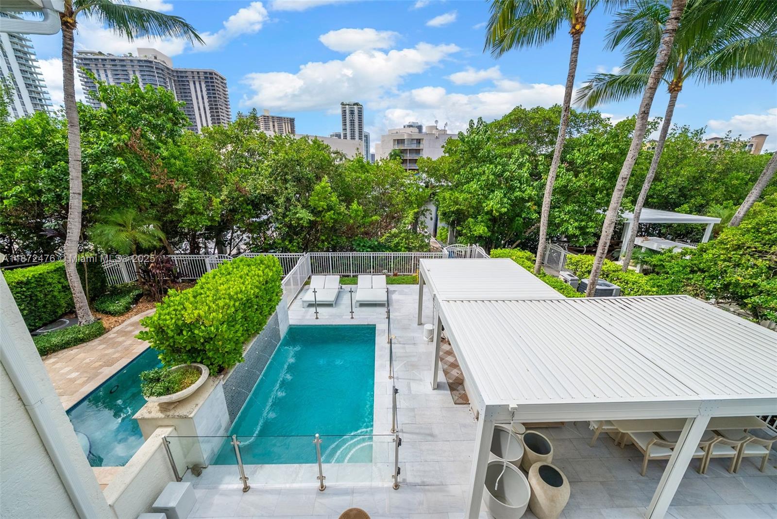 3802 NE 199th Ter #3802 Aventura, FL 33180