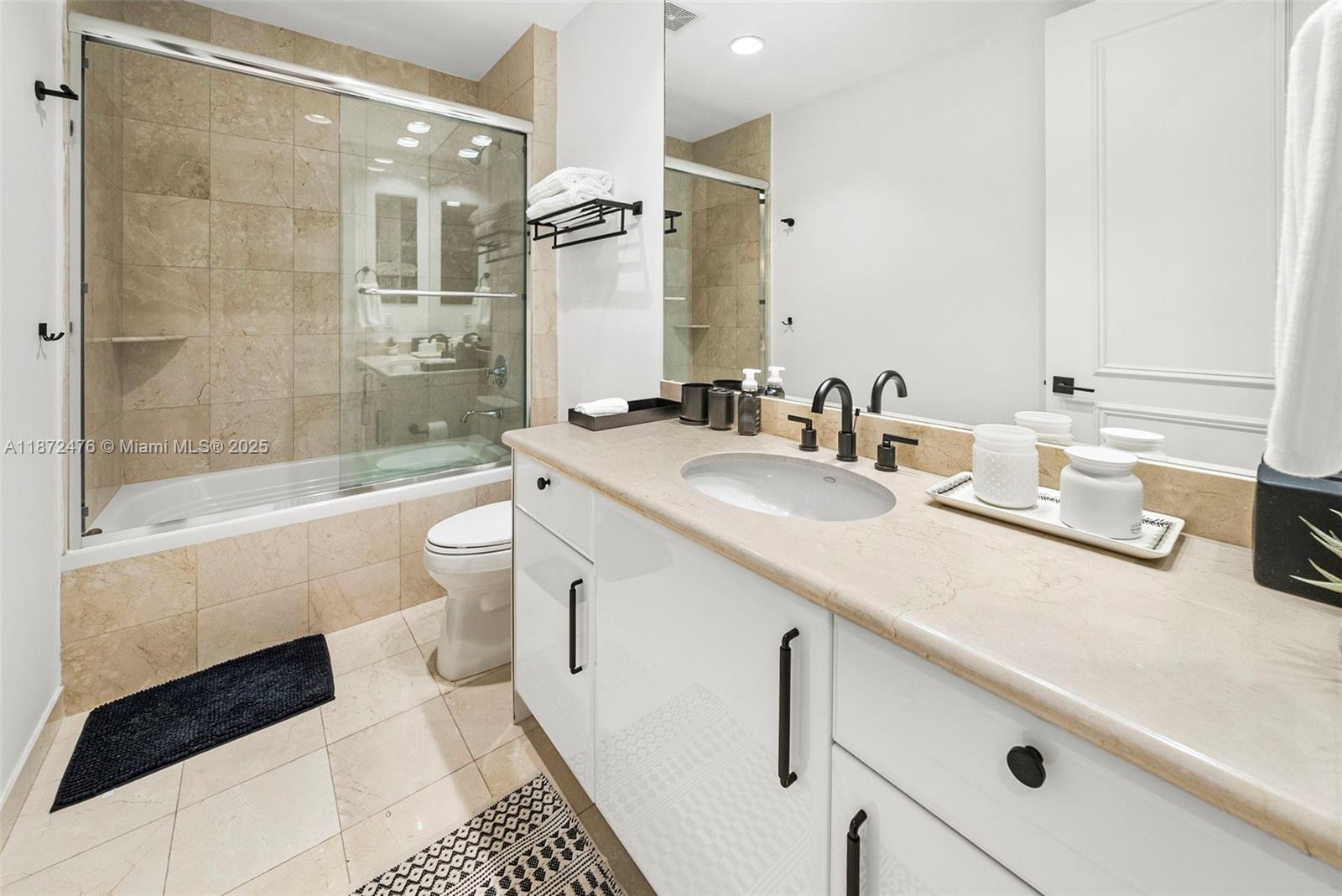 3802 NE 199th Ter #3802 Aventura, FL 33180