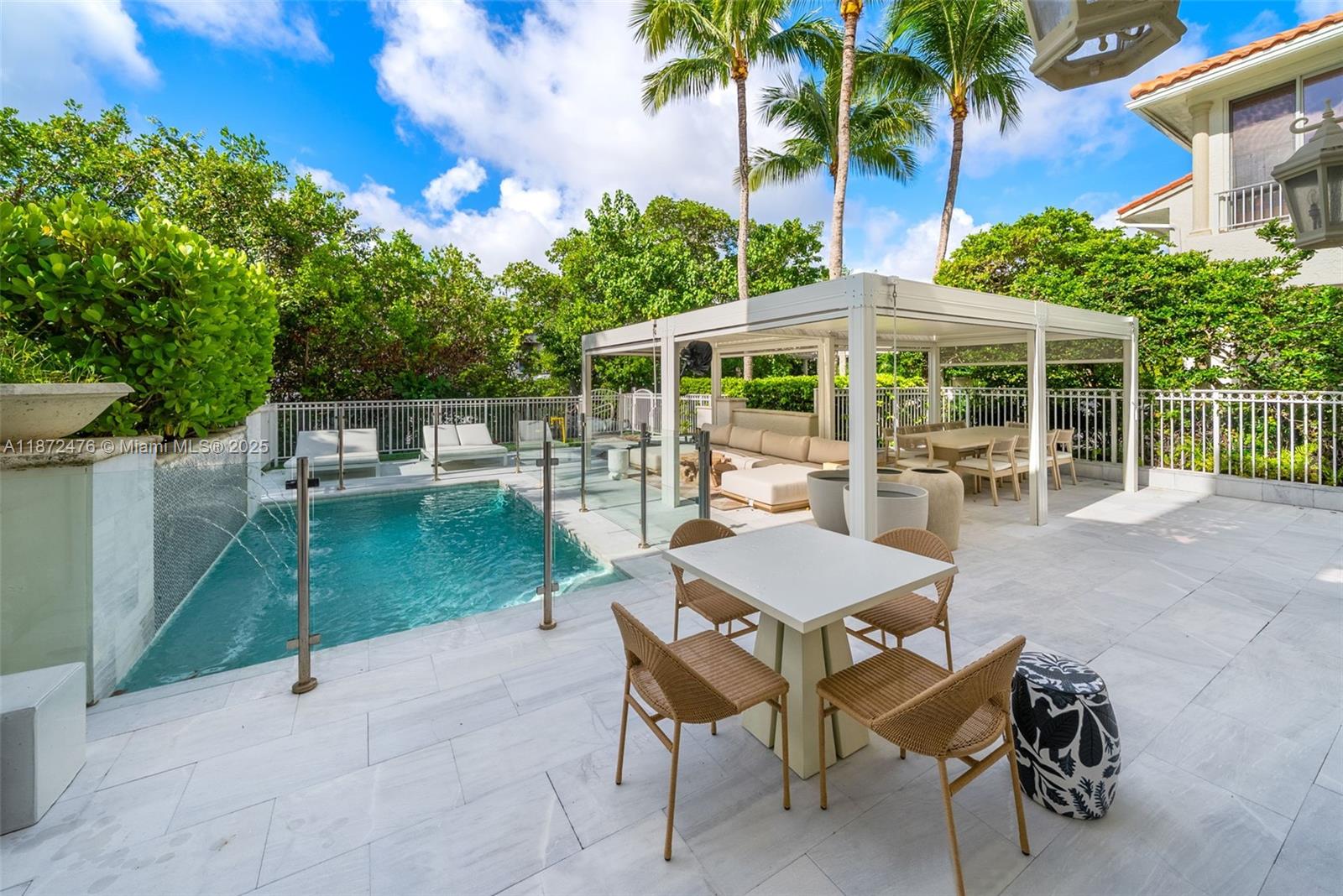 3802 NE 199th Ter #3802 Aventura, FL 33180