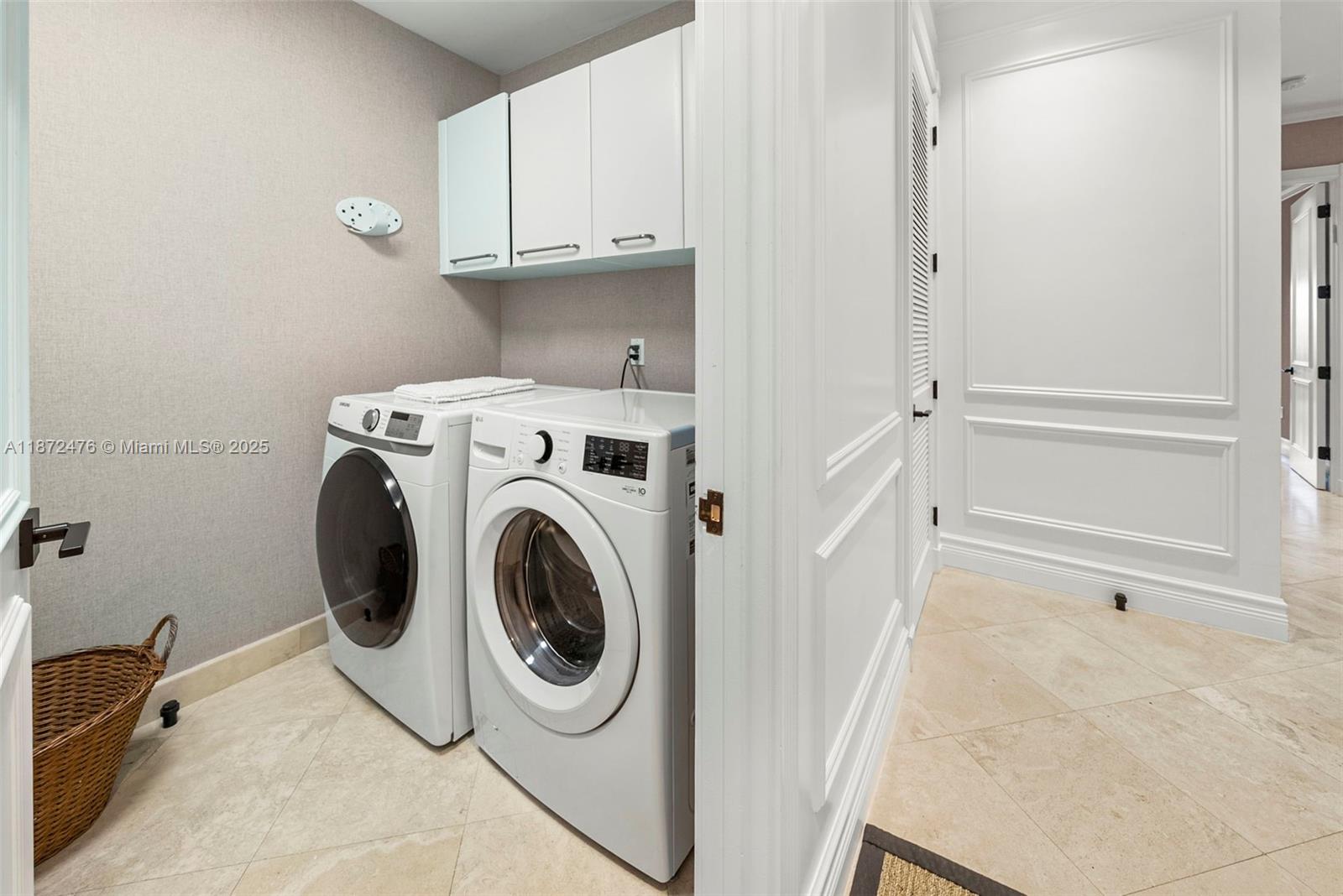 3802 NE 199th Ter #3802 Aventura, FL 33180