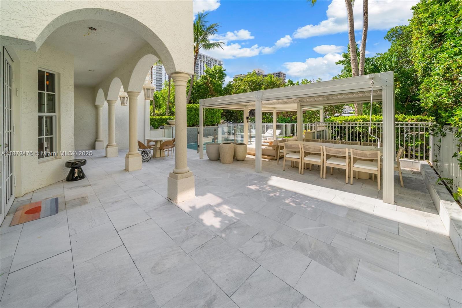 3802 NE 199th Ter #3802 Aventura, FL 33180