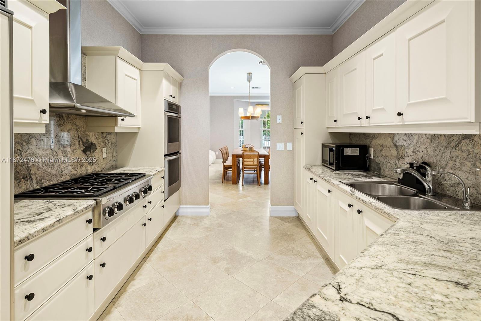 3802 NE 199th Ter #3802 Aventura, FL 33180