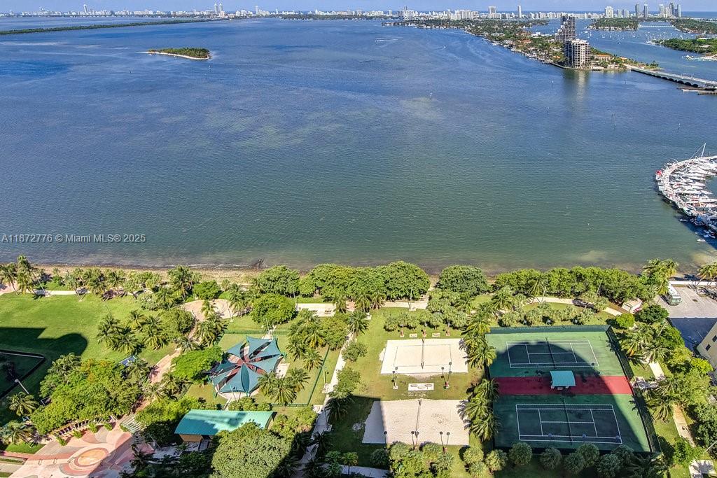 1756 N Bayshore Dr #36B