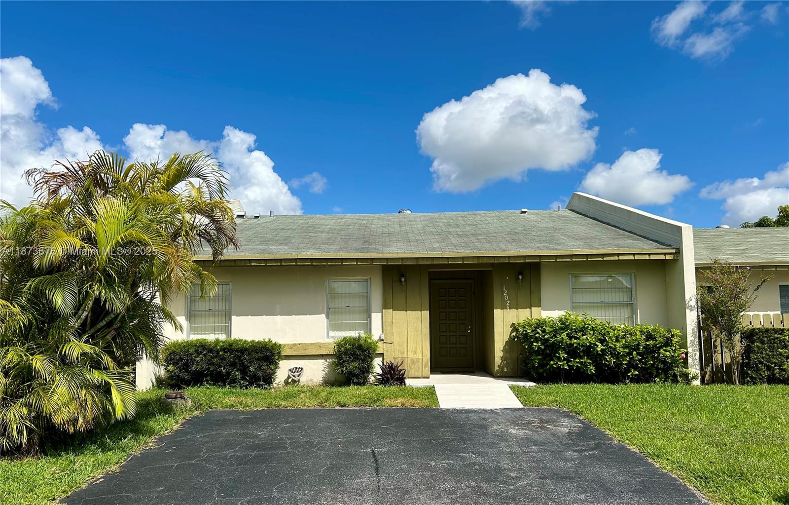 12024 SW 110th St Cir E #12024