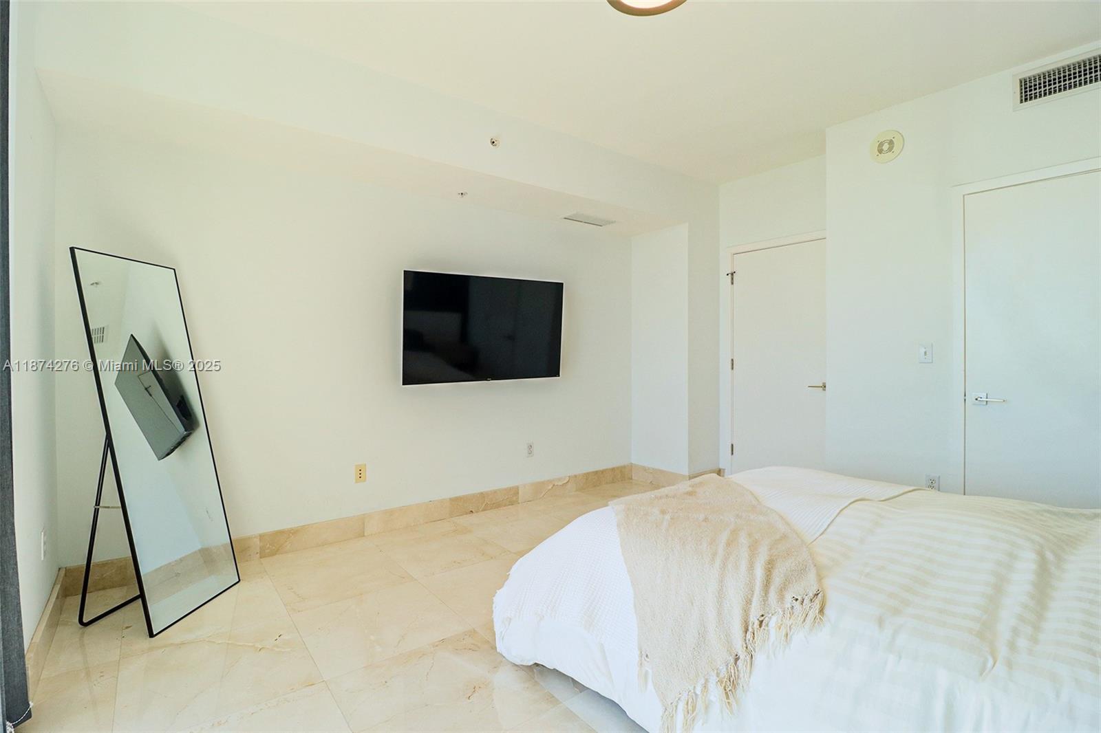 image Vizcayne South Condo12