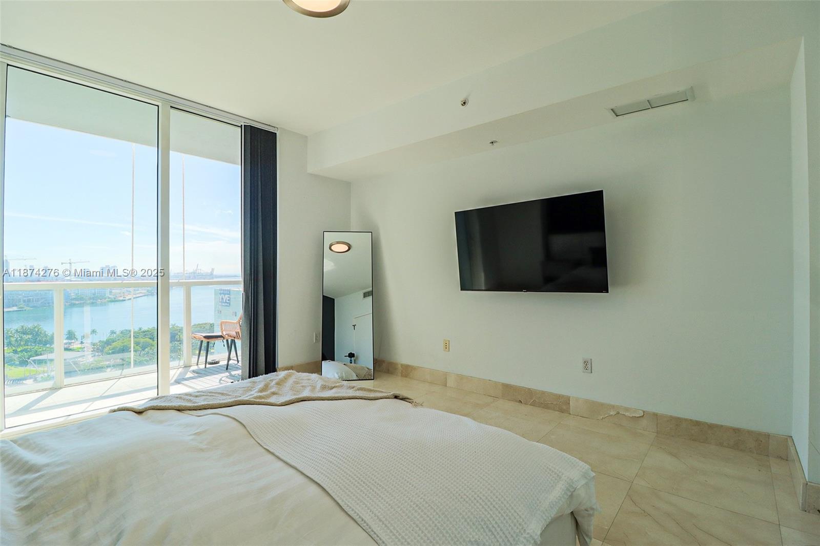 image Vizcayne South Condo14