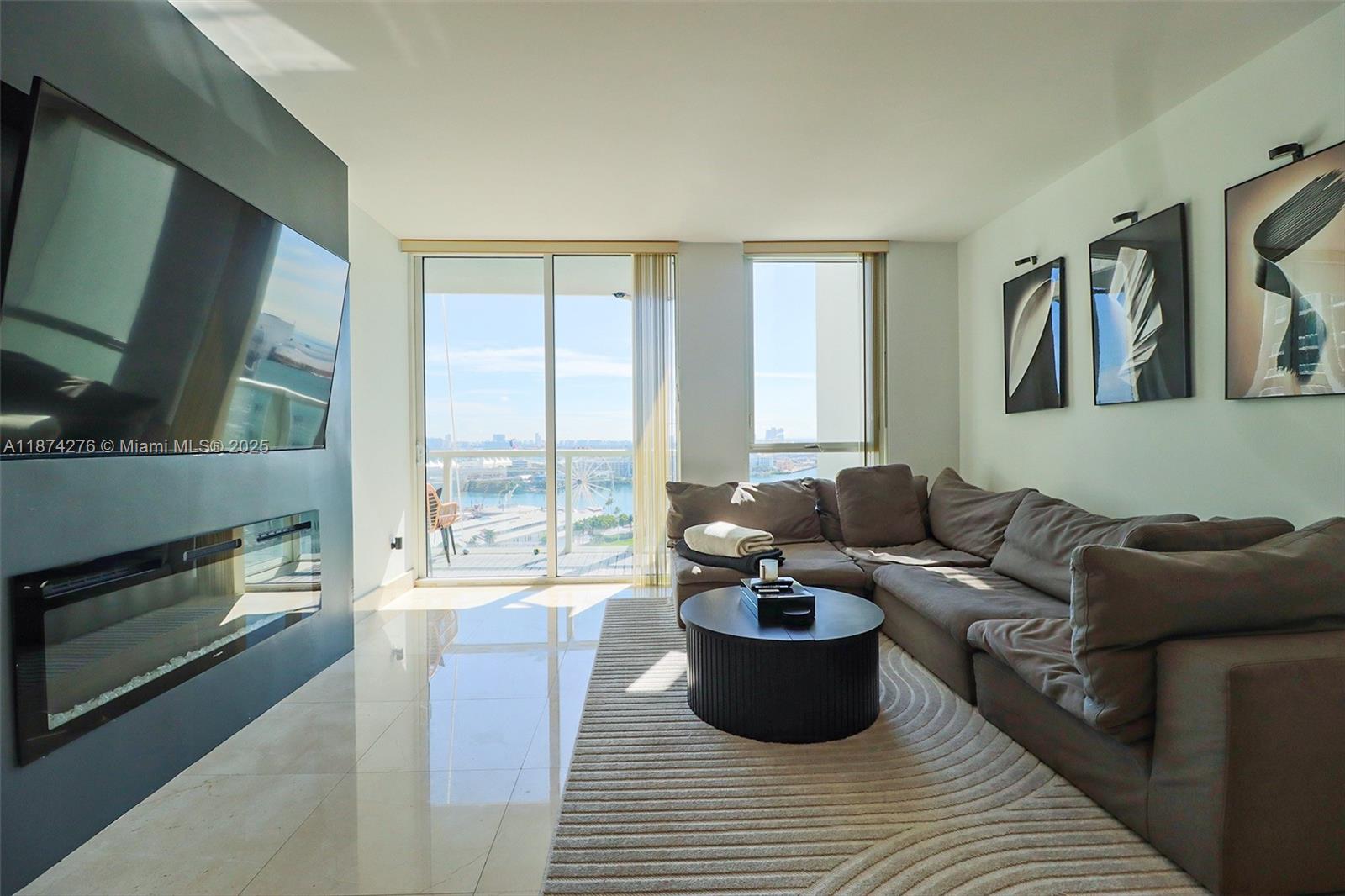 image Vizcayne South Condo3