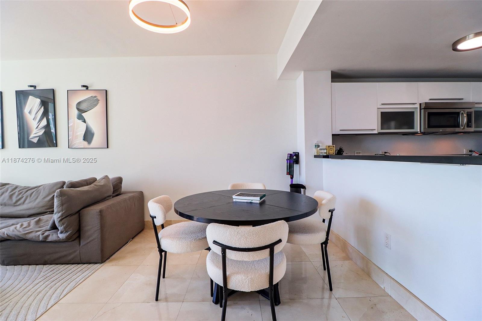 image Vizcayne South Condo5