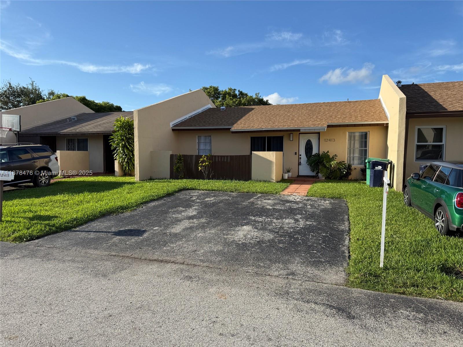 12413 SW 112th Ter Miami, FL 33186