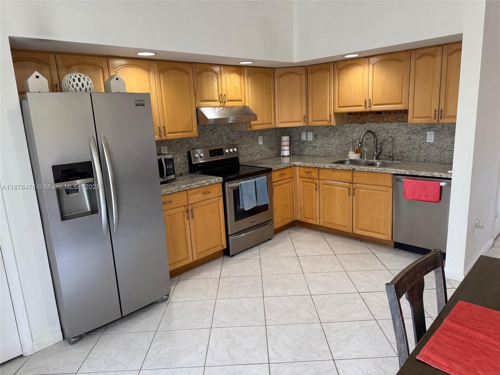 12413 SW 112th Ter Miami, FL 33186