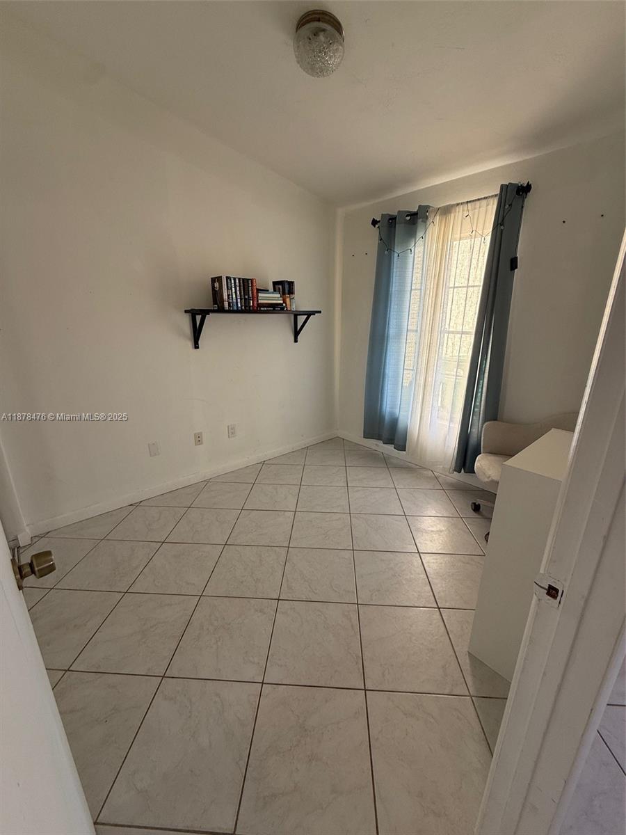 12413 SW 112th Ter Miami, FL 33186