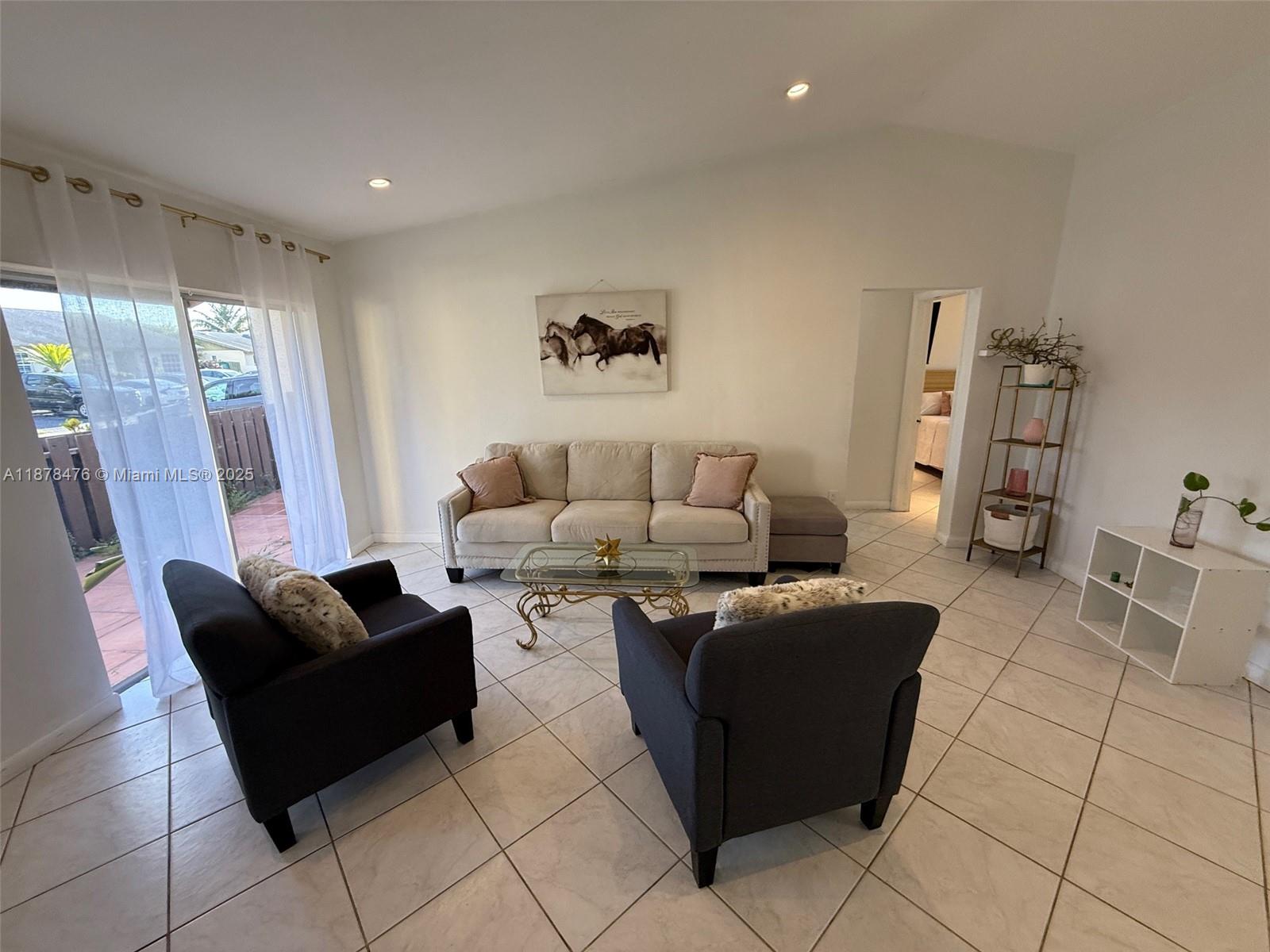 12413 SW 112th Ter Miami, FL 33186