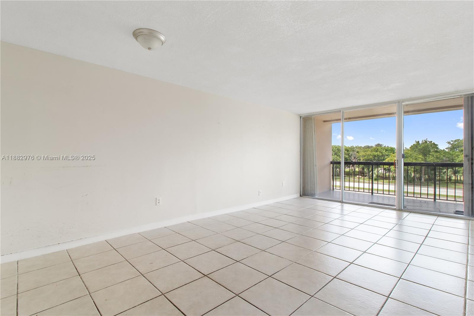 10425 SW 112th Ave #303