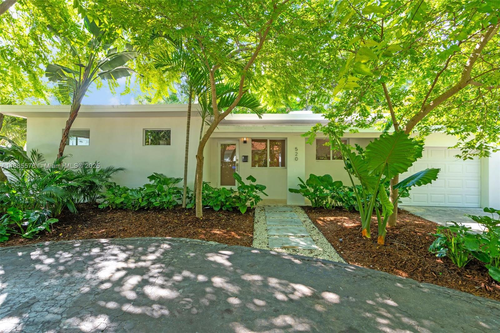 520 NE 50th Ter