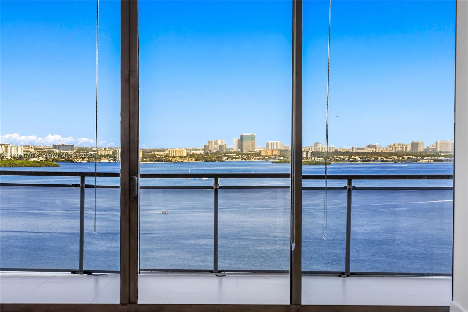 7901 Hispanola Ave #2007 North Bay Village, FL 33141