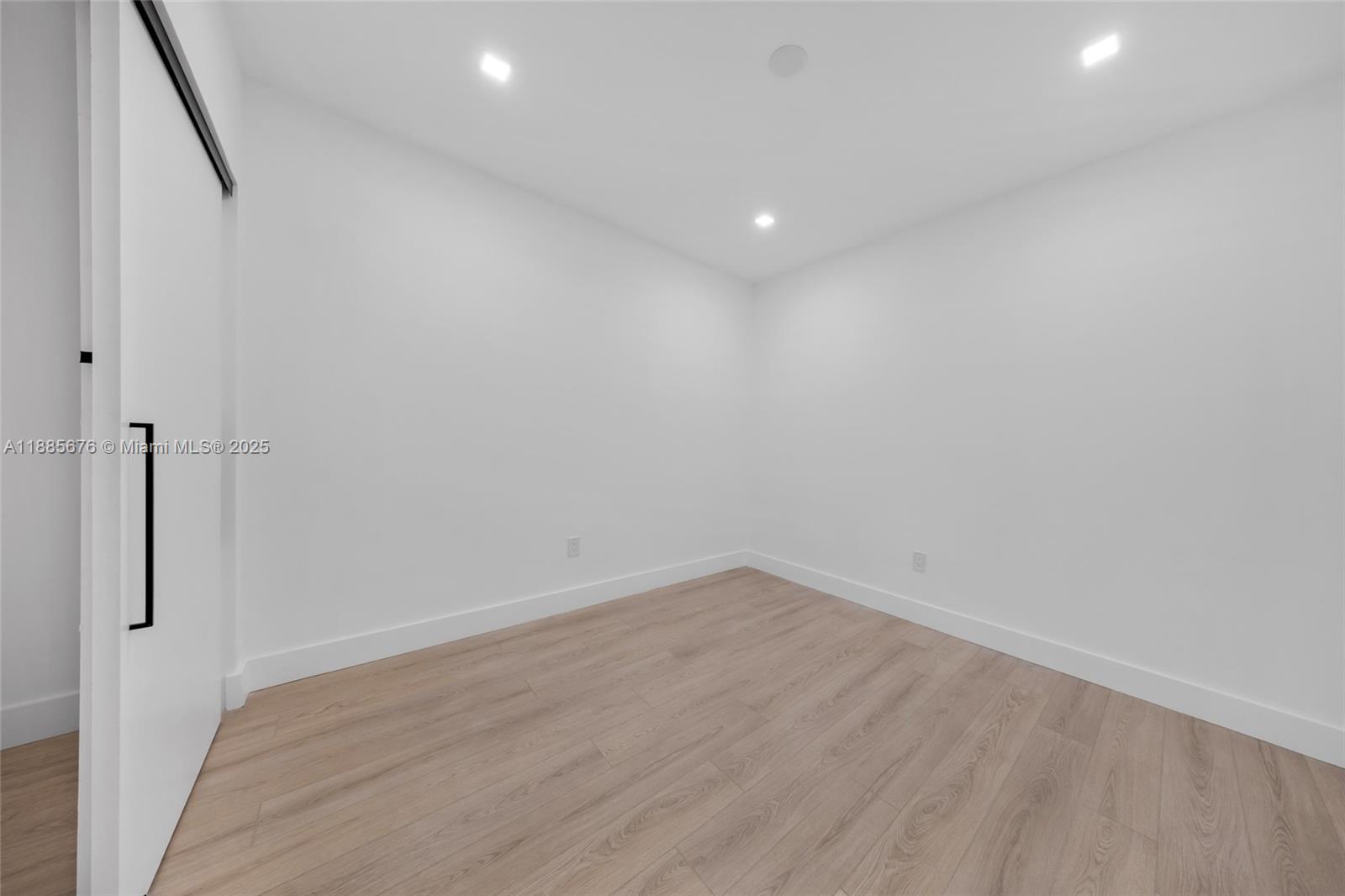 7901 Hispanola Ave #2007 North Bay Village, FL 33141