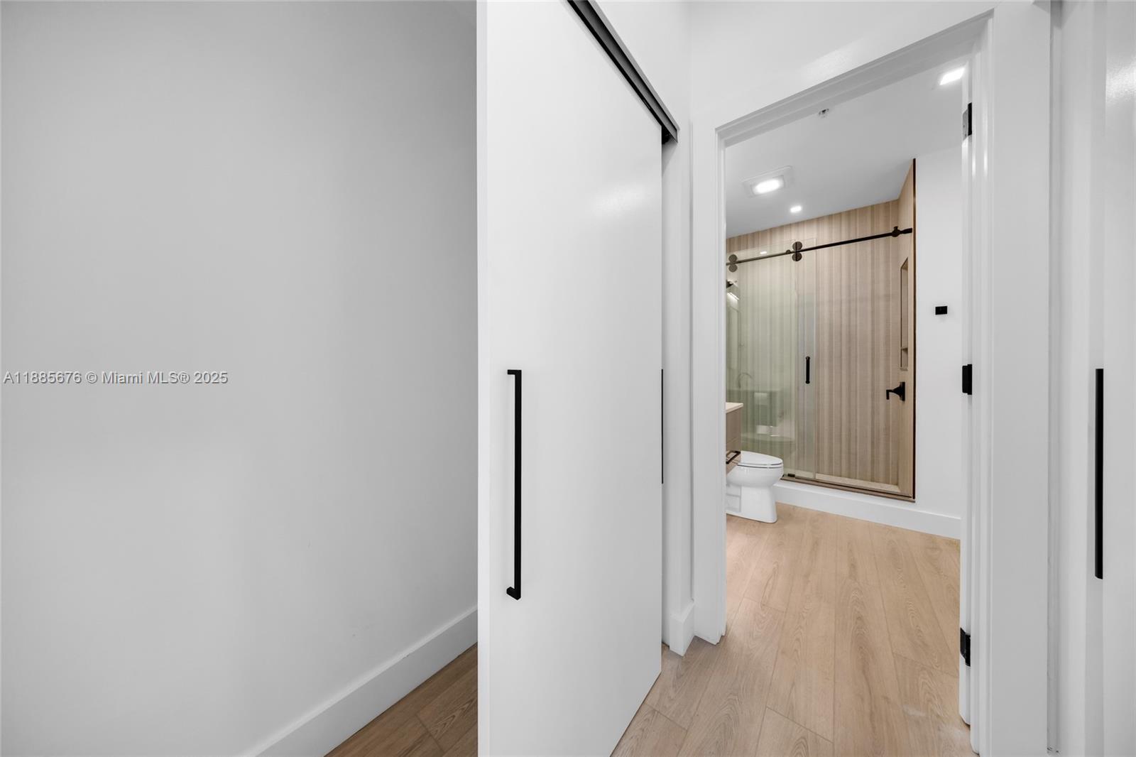 7901 Hispanola Ave #2007 North Bay Village, FL 33141