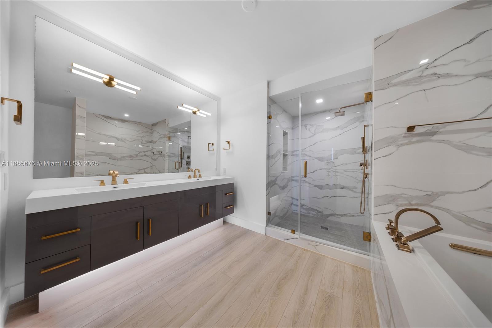 7901 Hispanola Ave #2007 North Bay Village, FL 33141