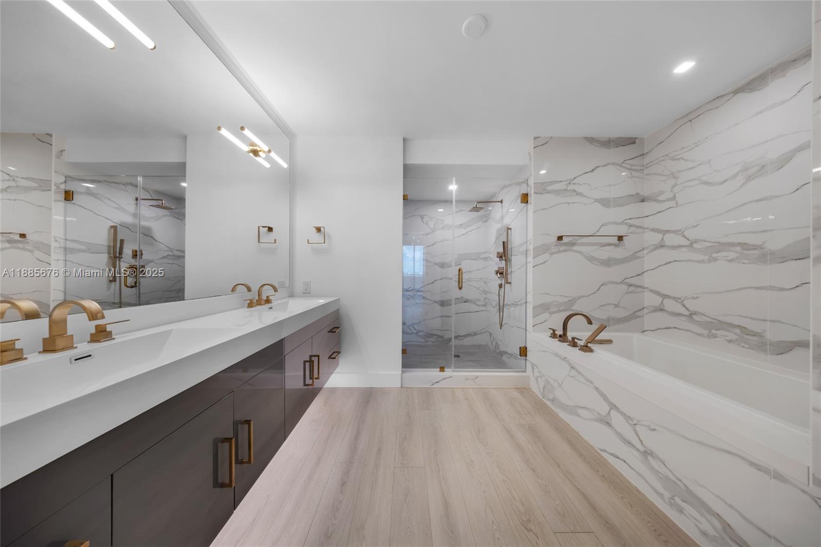 7901 Hispanola Ave #2007 North Bay Village, FL 33141