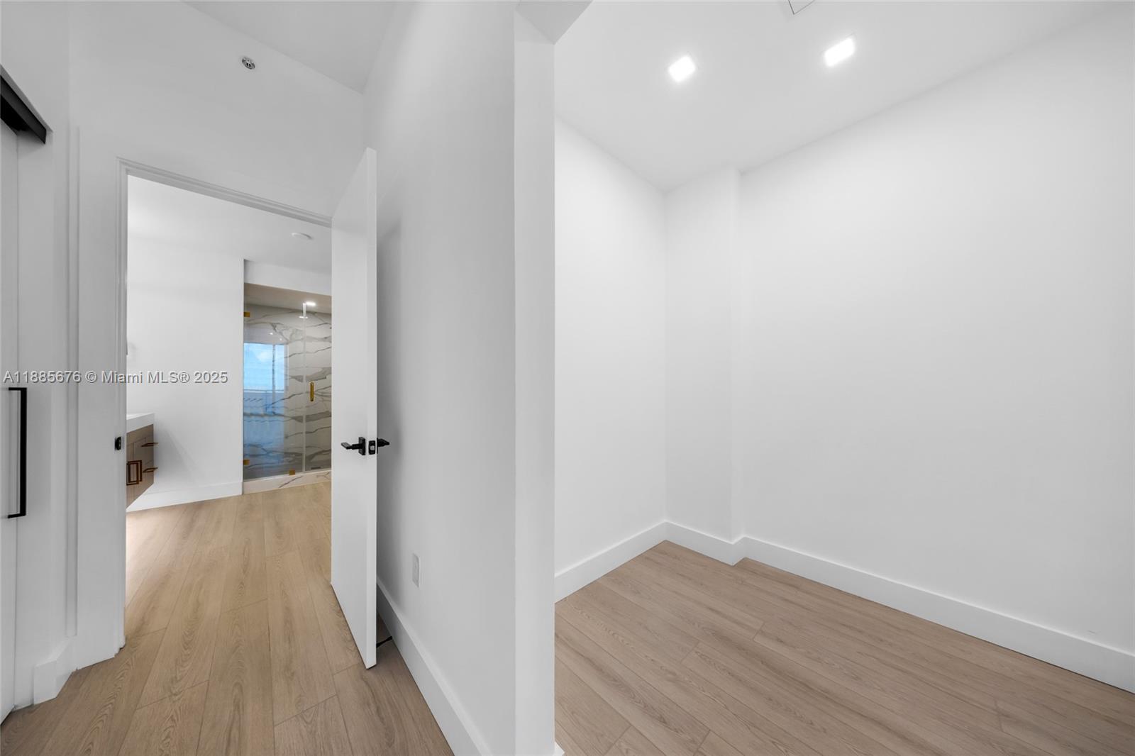 7901 Hispanola Ave #2007 North Bay Village, FL 33141