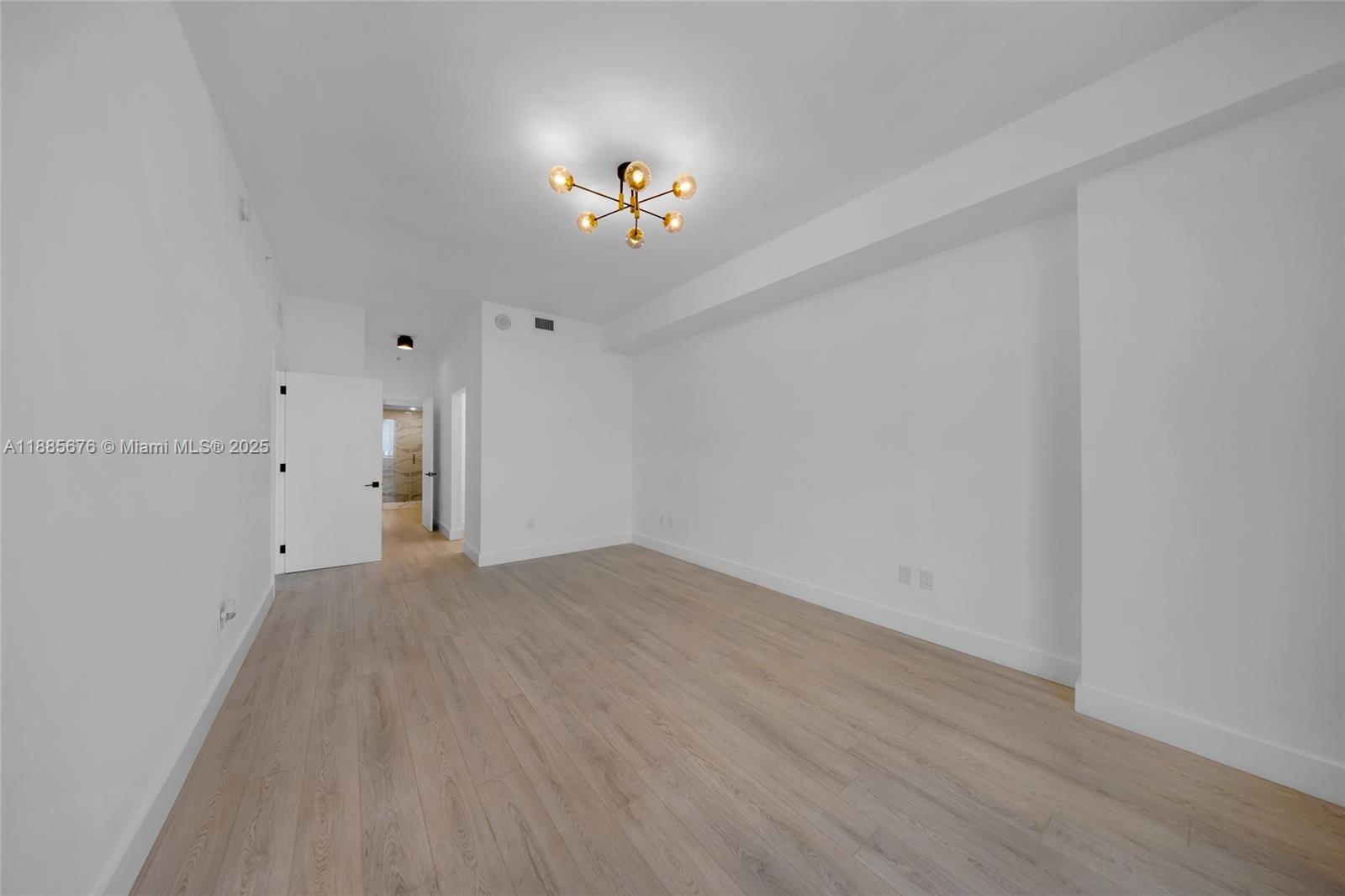 7901 Hispanola Ave #2007 North Bay Village, FL 33141