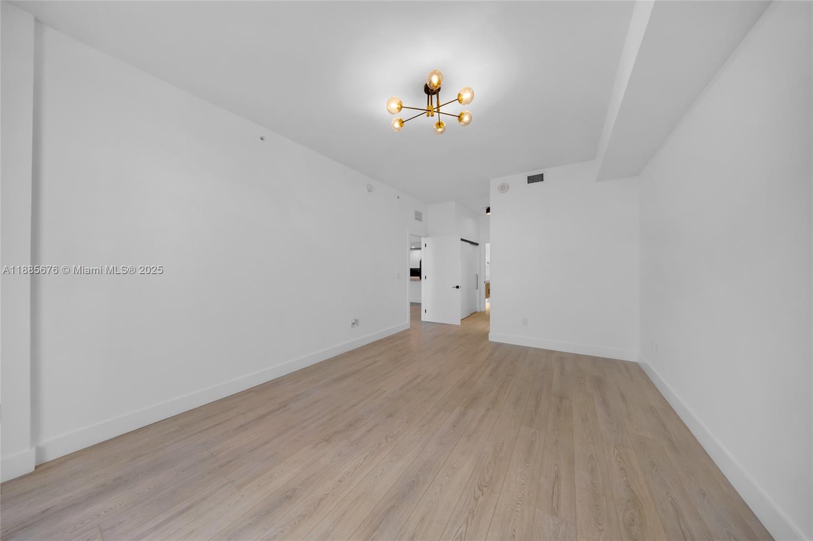 7901 Hispanola Ave #2007 North Bay Village, FL 33141