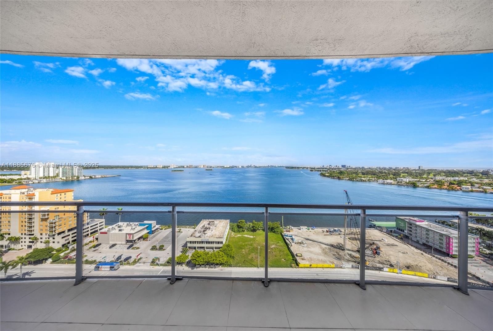 7901 Hispanola Ave #2007 North Bay Village, FL 33141