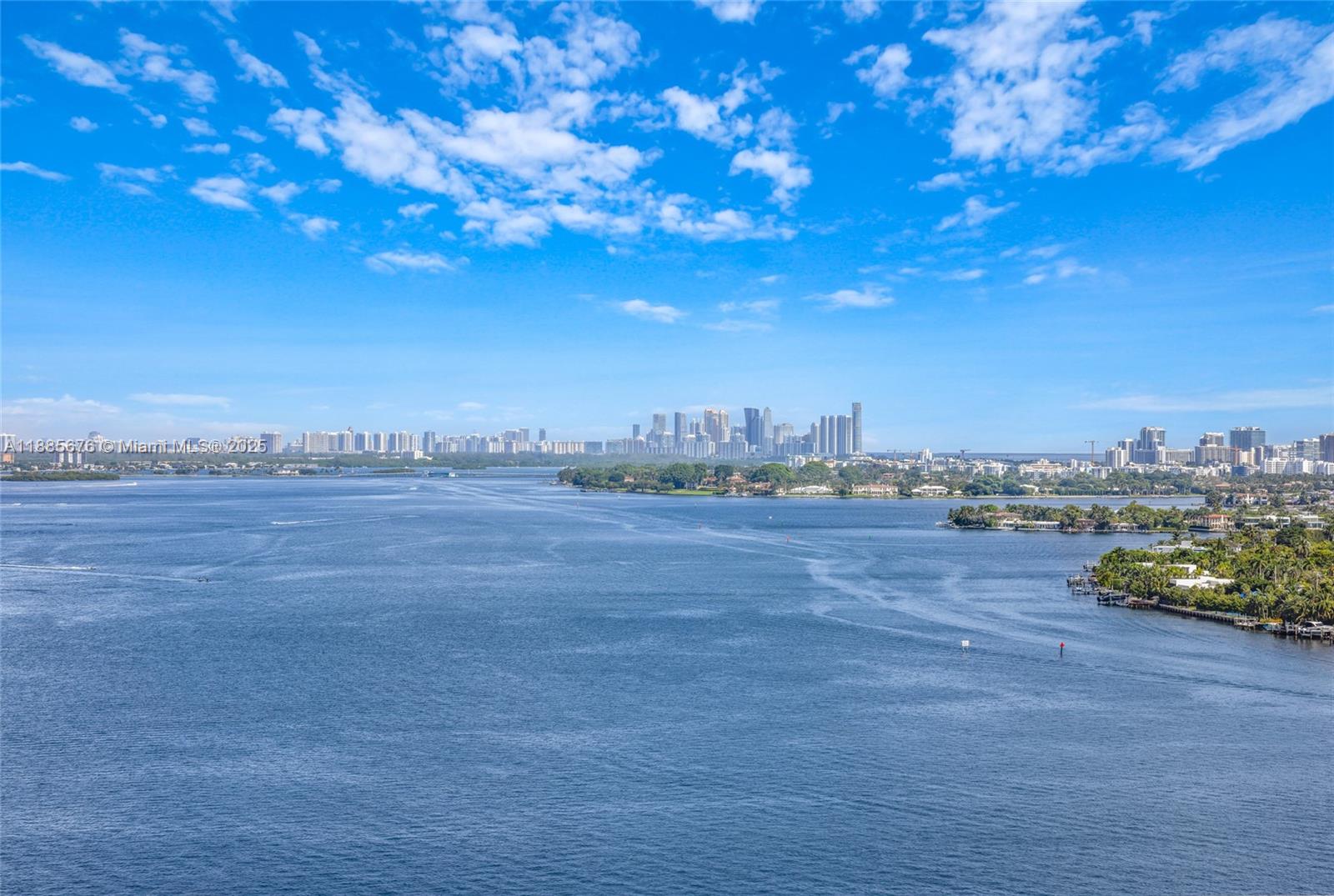 7901 Hispanola Ave #2007 North Bay Village, FL 33141