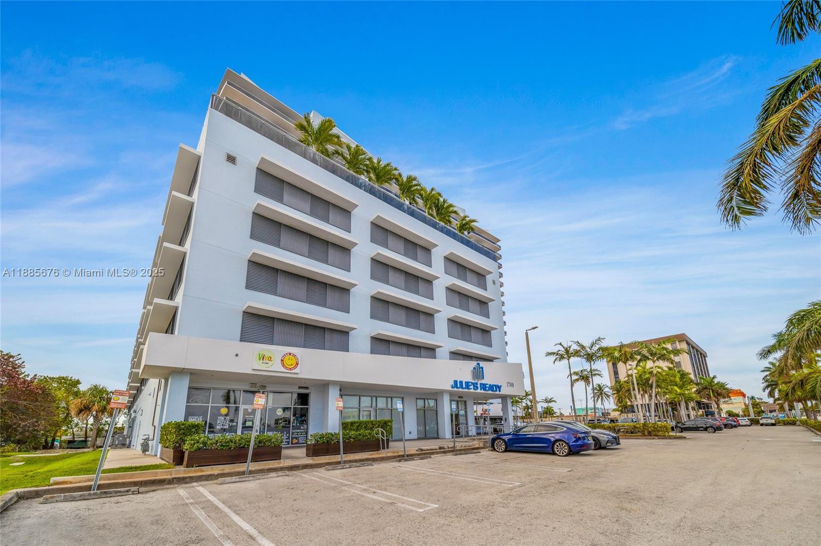 7901 Hispanola Ave #2007 North Bay Village, FL 33141