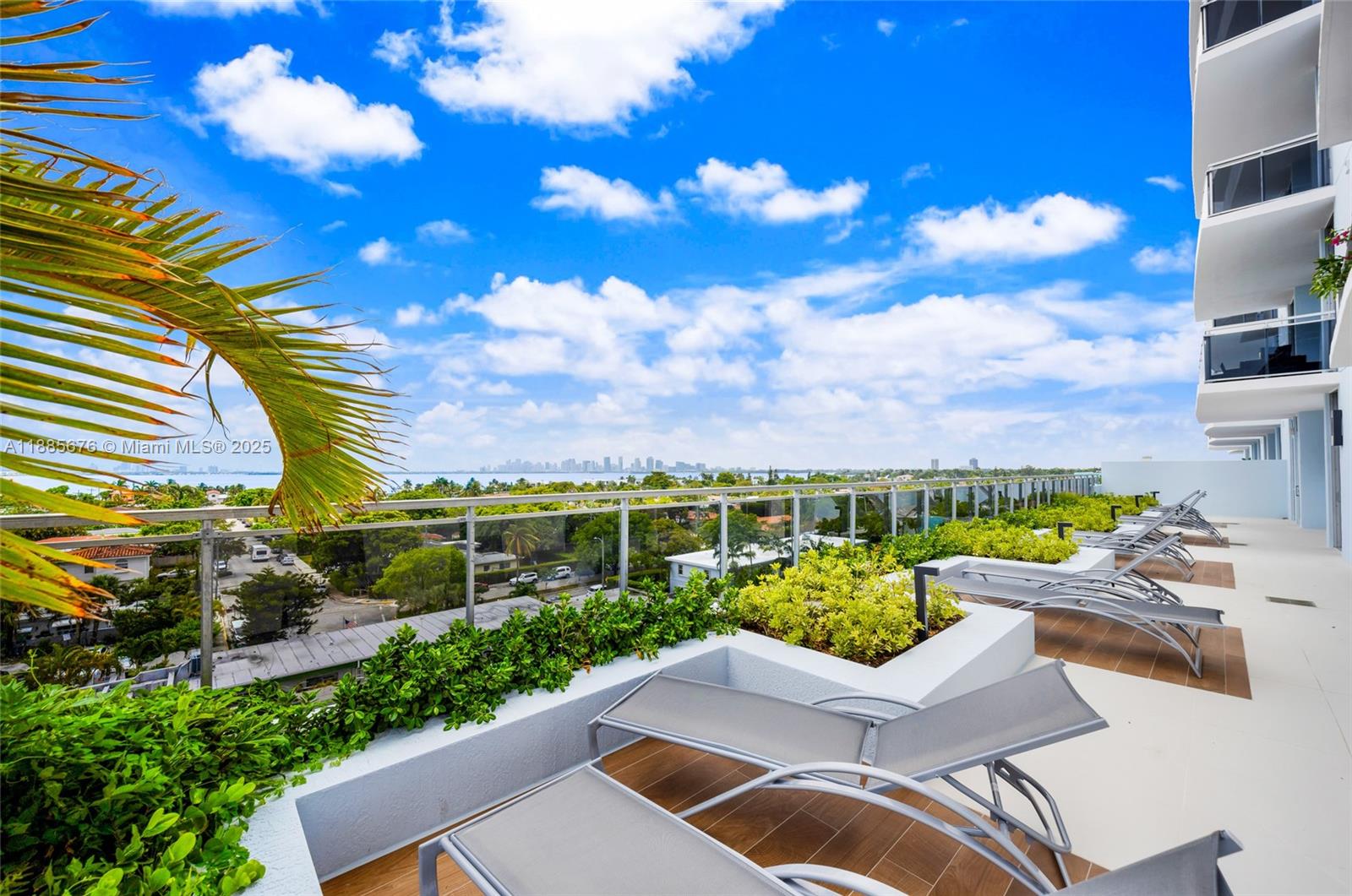 7901 Hispanola Ave #2007 North Bay Village, FL 33141