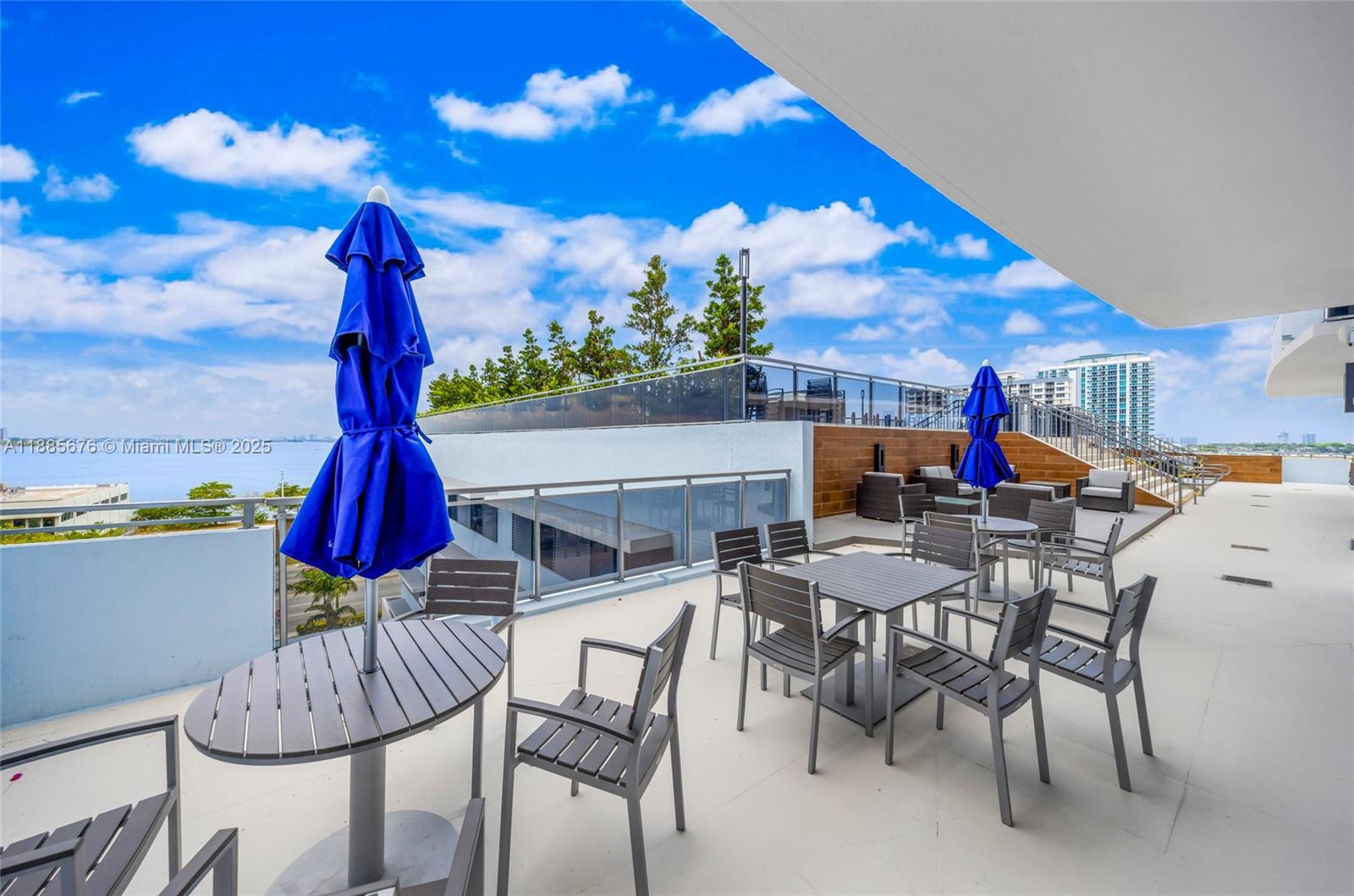 7901 Hispanola Ave #2007 North Bay Village, FL 33141