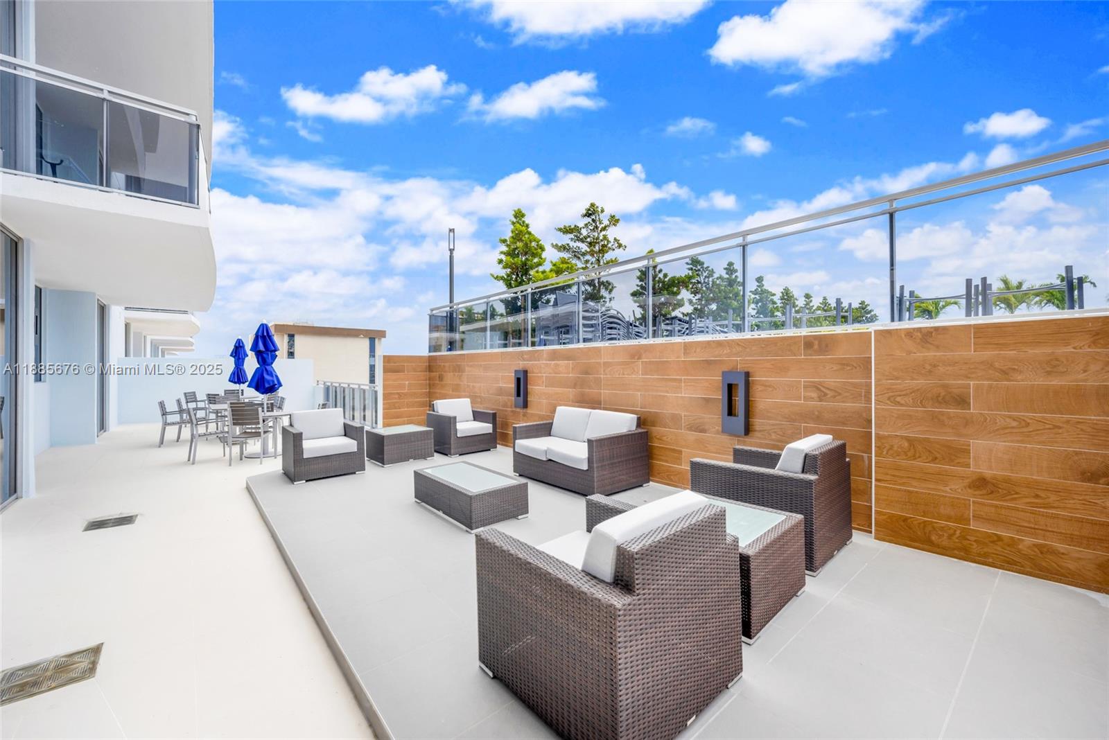 7901 Hispanola Ave #2007 North Bay Village, FL 33141