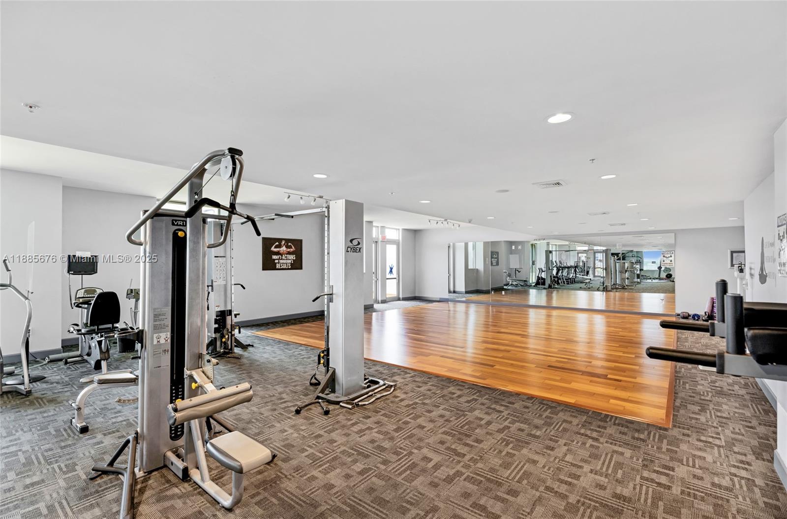 7901 Hispanola Ave #2007 North Bay Village, FL 33141