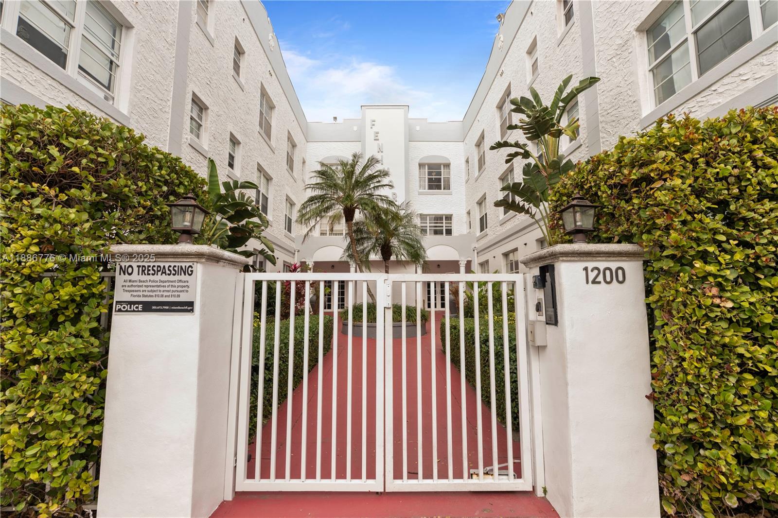 1200 Euclid Ave #206