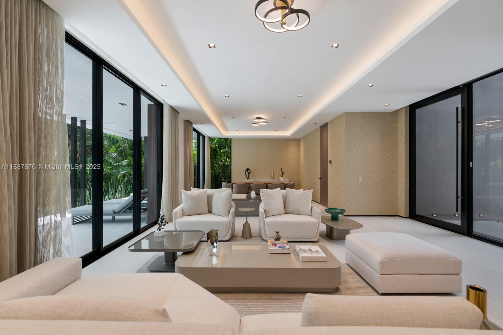 13225 Arch Crk Ter North Miami, FL 33181 13225 Arch Crk Ter North Miami, FL 33181