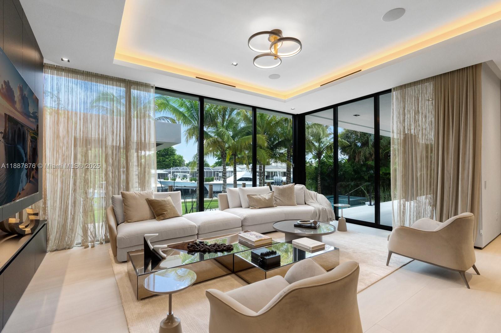 13225 Arch Crk Ter North Miami, FL 33181 13225 Arch Crk Ter North Miami, FL 33181