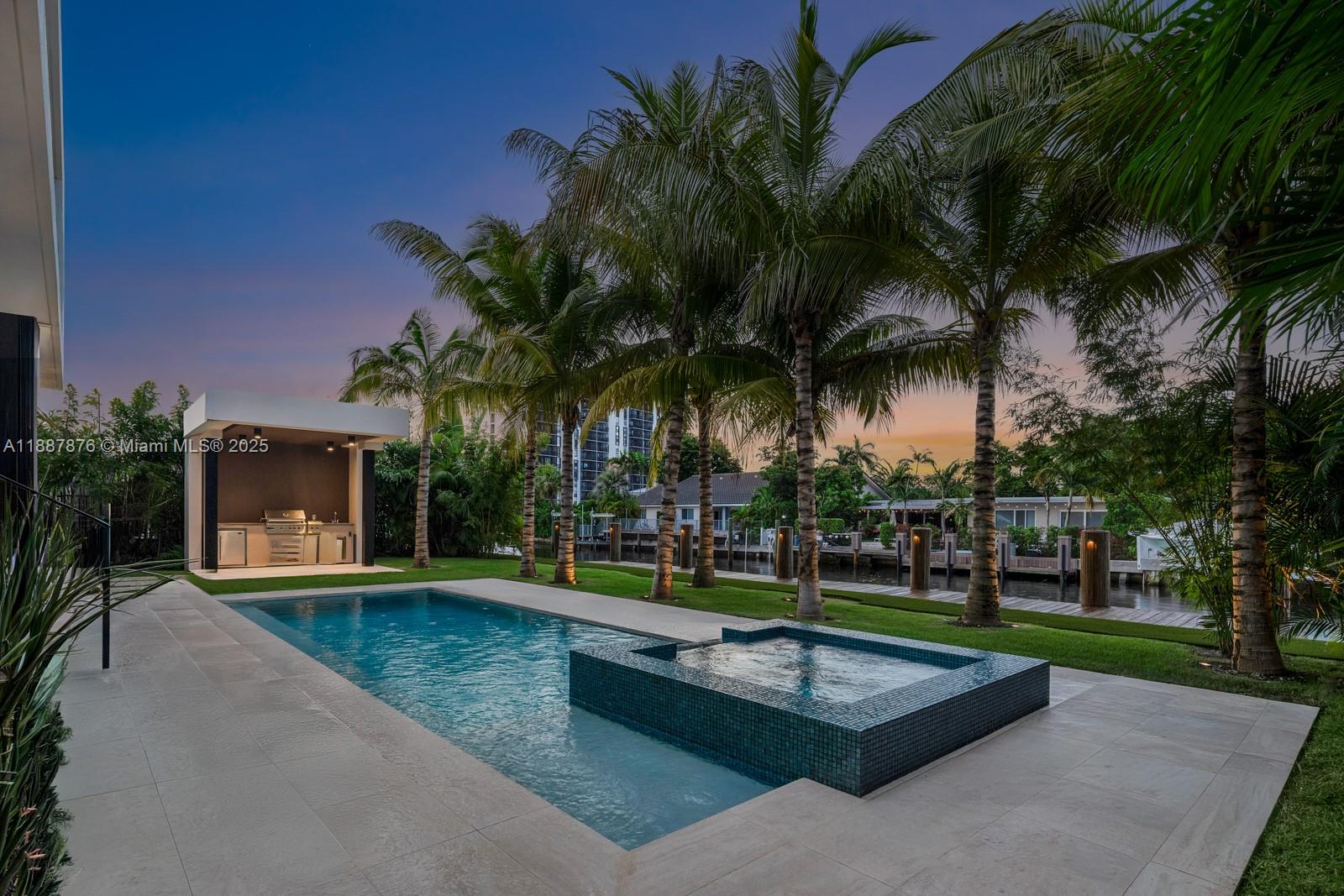 13225 Arch Crk Ter North Miami, FL 33181 13225 Arch Crk Ter North Miami, FL 33181