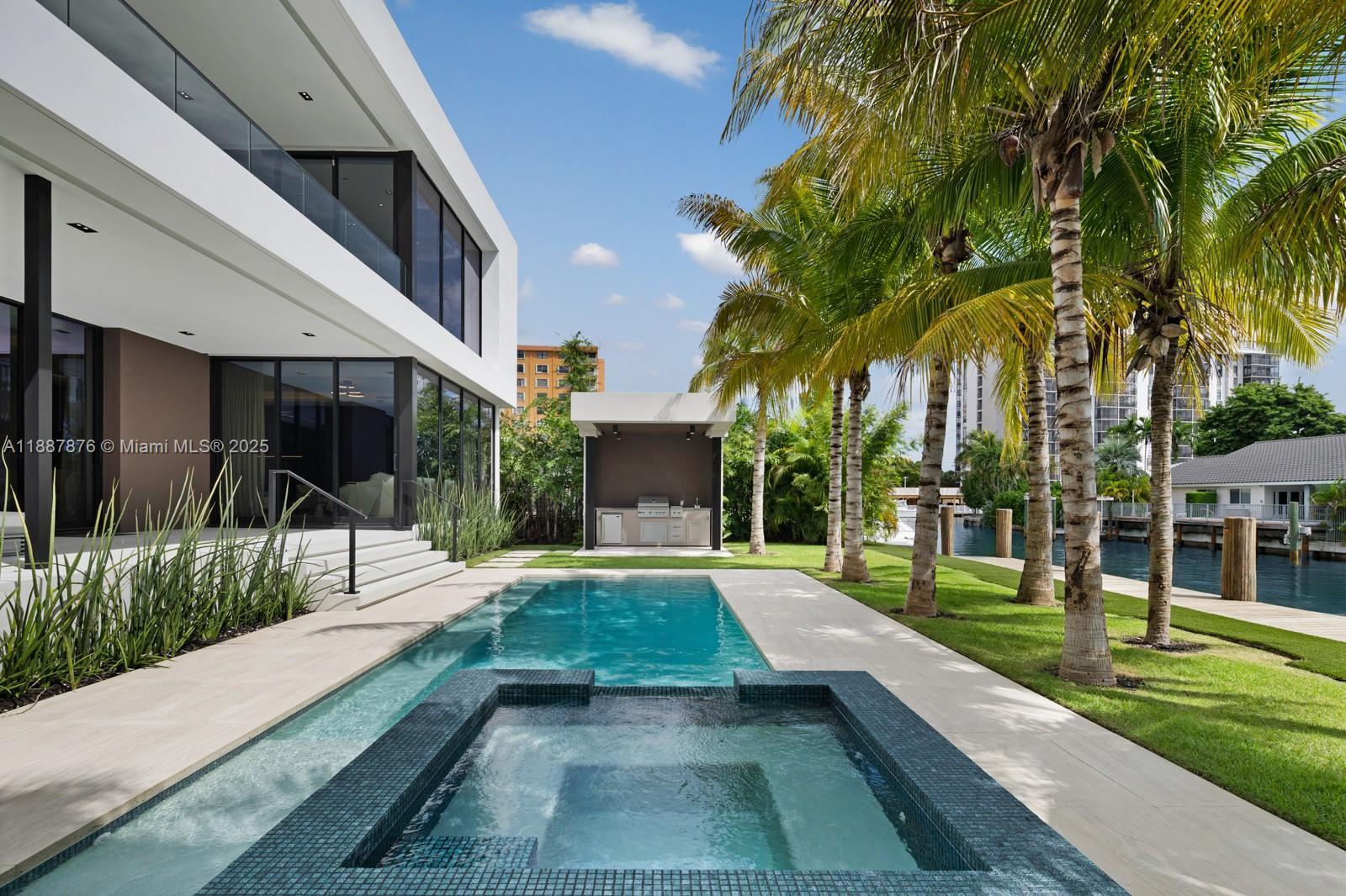 13225 Arch Crk Ter North Miami, FL 33181 13225 Arch Crk Ter North Miami, FL 33181