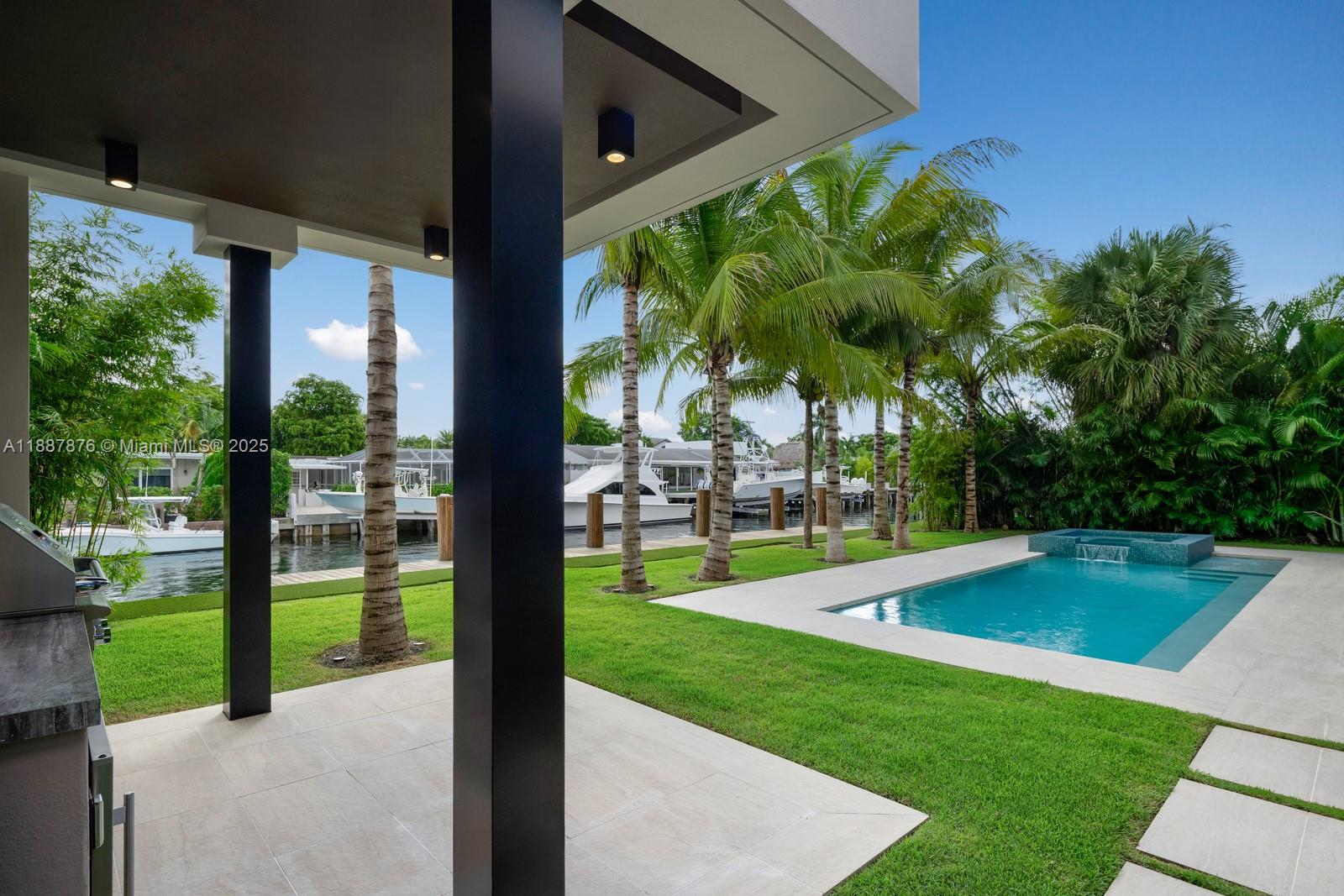 13225 Arch Crk Ter North Miami, FL 33181 13225 Arch Crk Ter North Miami, FL 33181