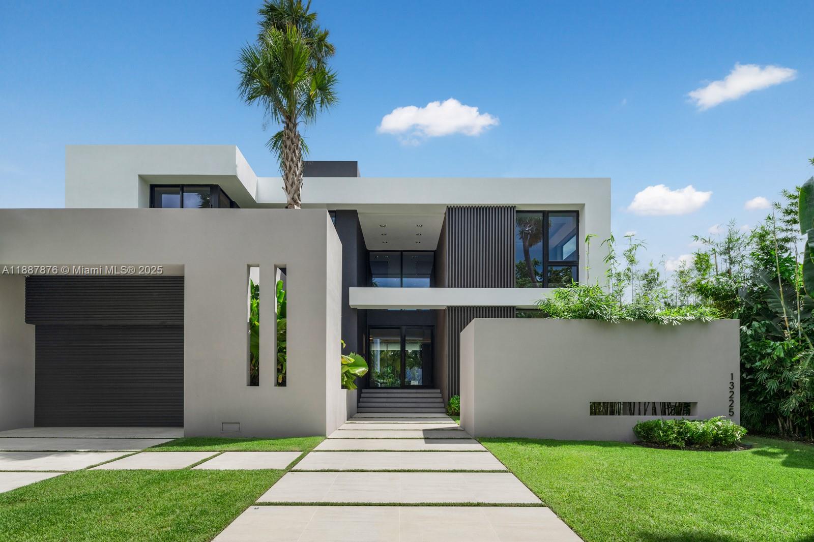 13225 Arch Crk Ter North Miami, FL 33181 13225 Arch Crk Ter North Miami, FL 33181