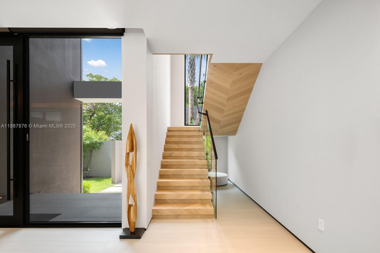 13225 Arch Crk Ter North Miami, FL 33181 13225 Arch Crk Ter North Miami, FL 33181