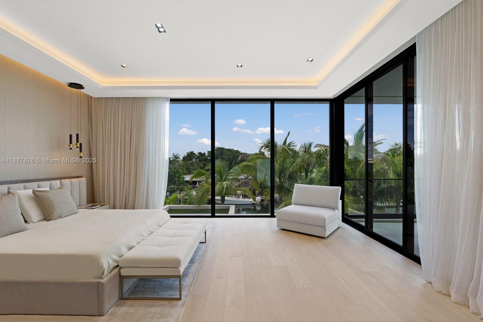 13225 Arch Crk Ter North Miami, FL 33181 13225 Arch Crk Ter North Miami, FL 33181