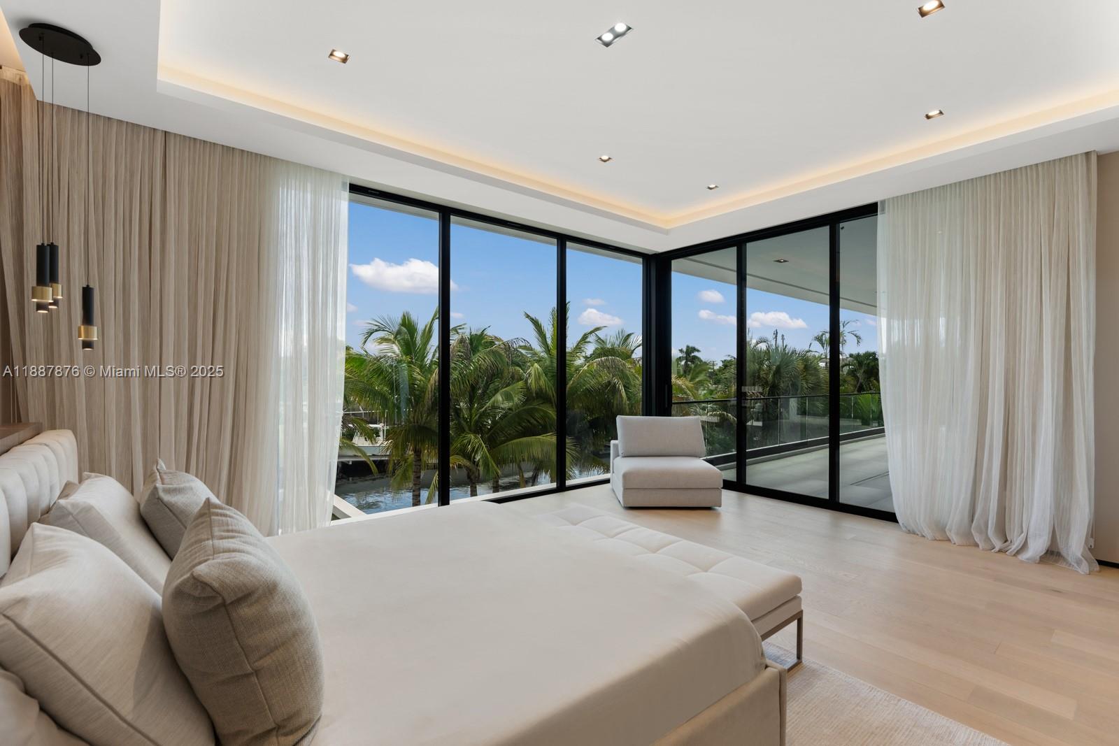 13225 Arch Crk Ter North Miami, FL 33181 13225 Arch Crk Ter North Miami, FL 33181