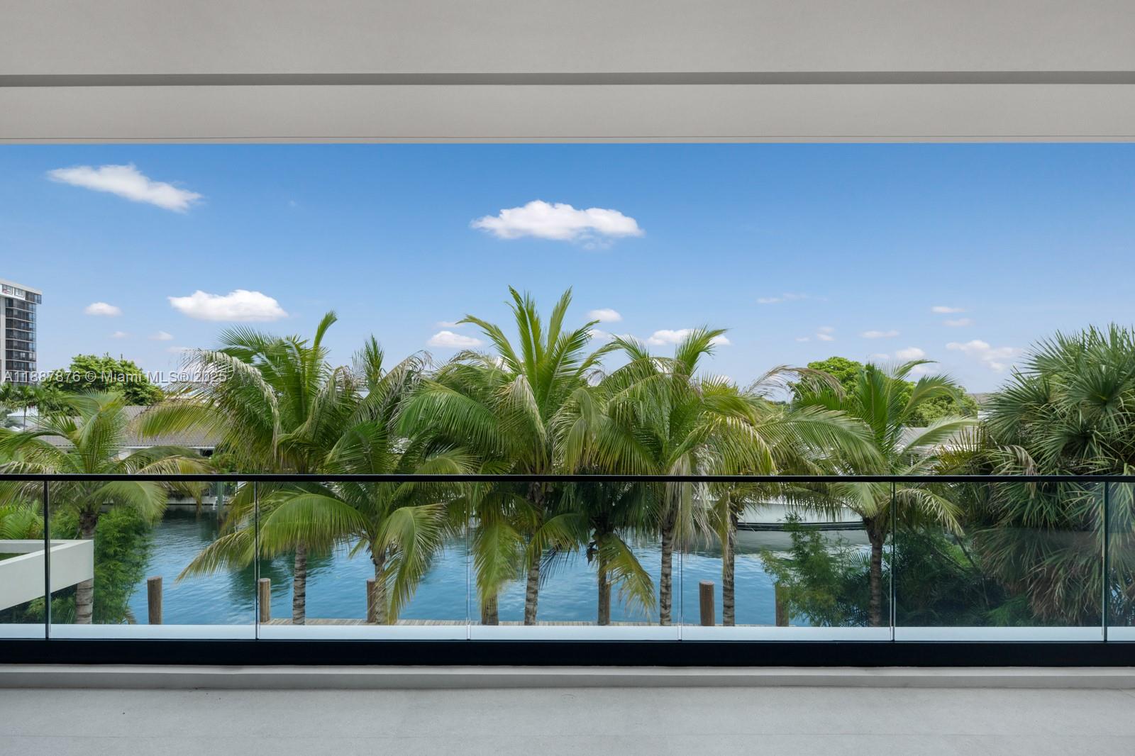 13225 Arch Crk Ter North Miami, FL 33181 13225 Arch Crk Ter North Miami, FL 33181