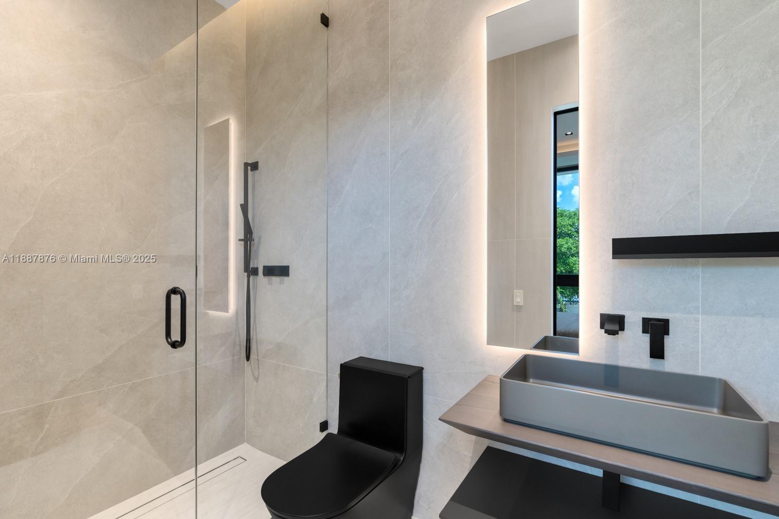 13225 Arch Crk Ter North Miami, FL 33181 13225 Arch Crk Ter North Miami, FL 33181