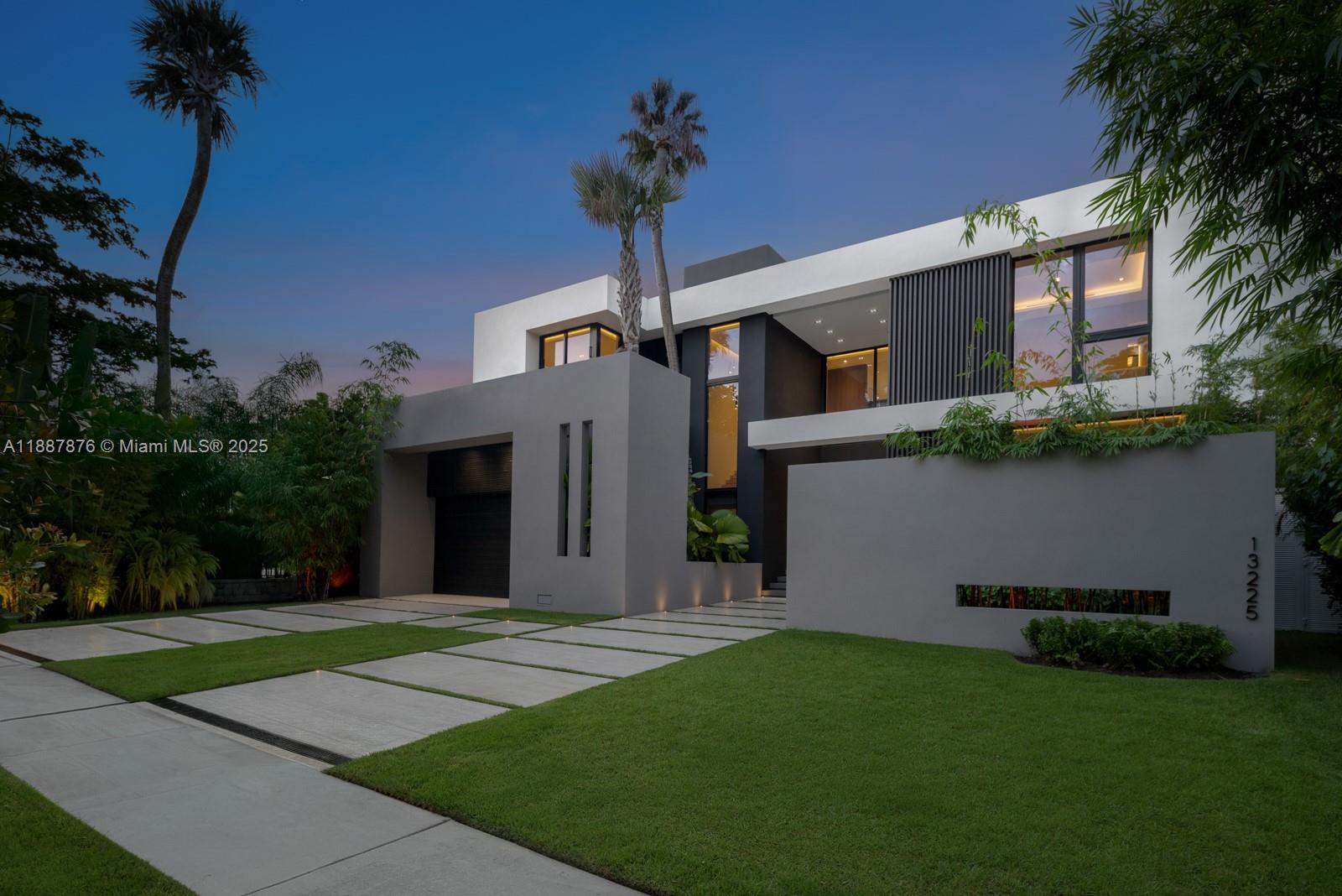 13225 Arch Crk Ter North Miami, FL 33181 13225 Arch Crk Ter North Miami, FL 33181